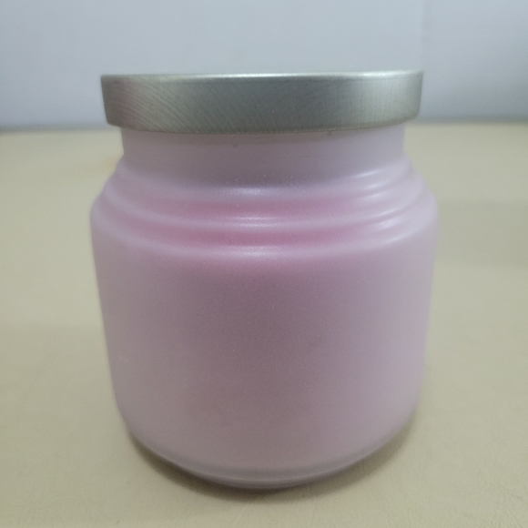 The Home Collection Hot Baked Apple Pie Scented Candle Comforts Of Home - Picture 3 of 10